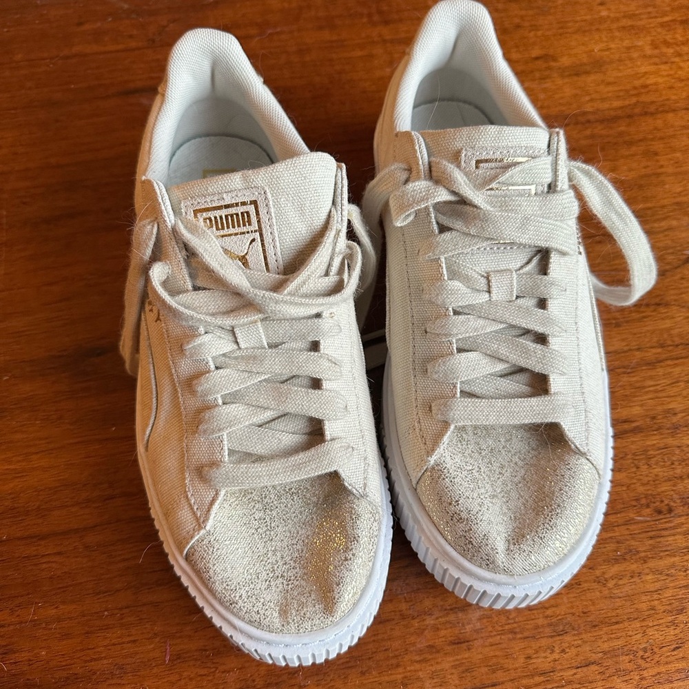 Like new Puma Basket women’s gold sparkle sneakers